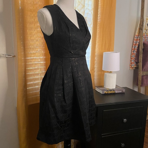 Mix and Match 2 for $30  Little Black Dress w/pockets sz 4 - Picture 4 of 12